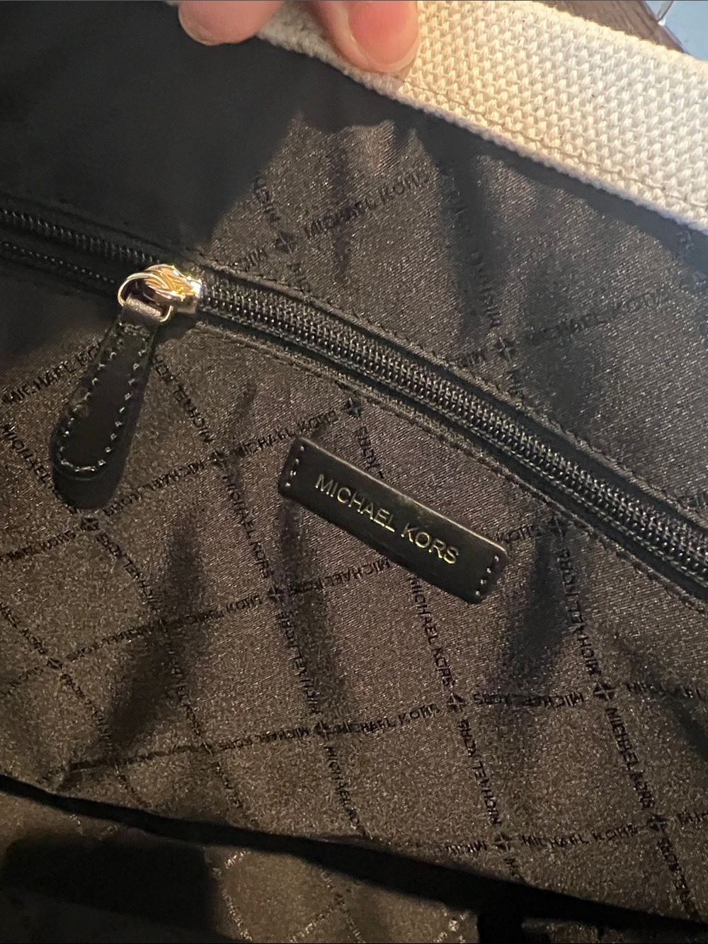 Michael Kors Mirella Large Canvas Tote with Logo Stripe. NEW - Picture 7 of 9